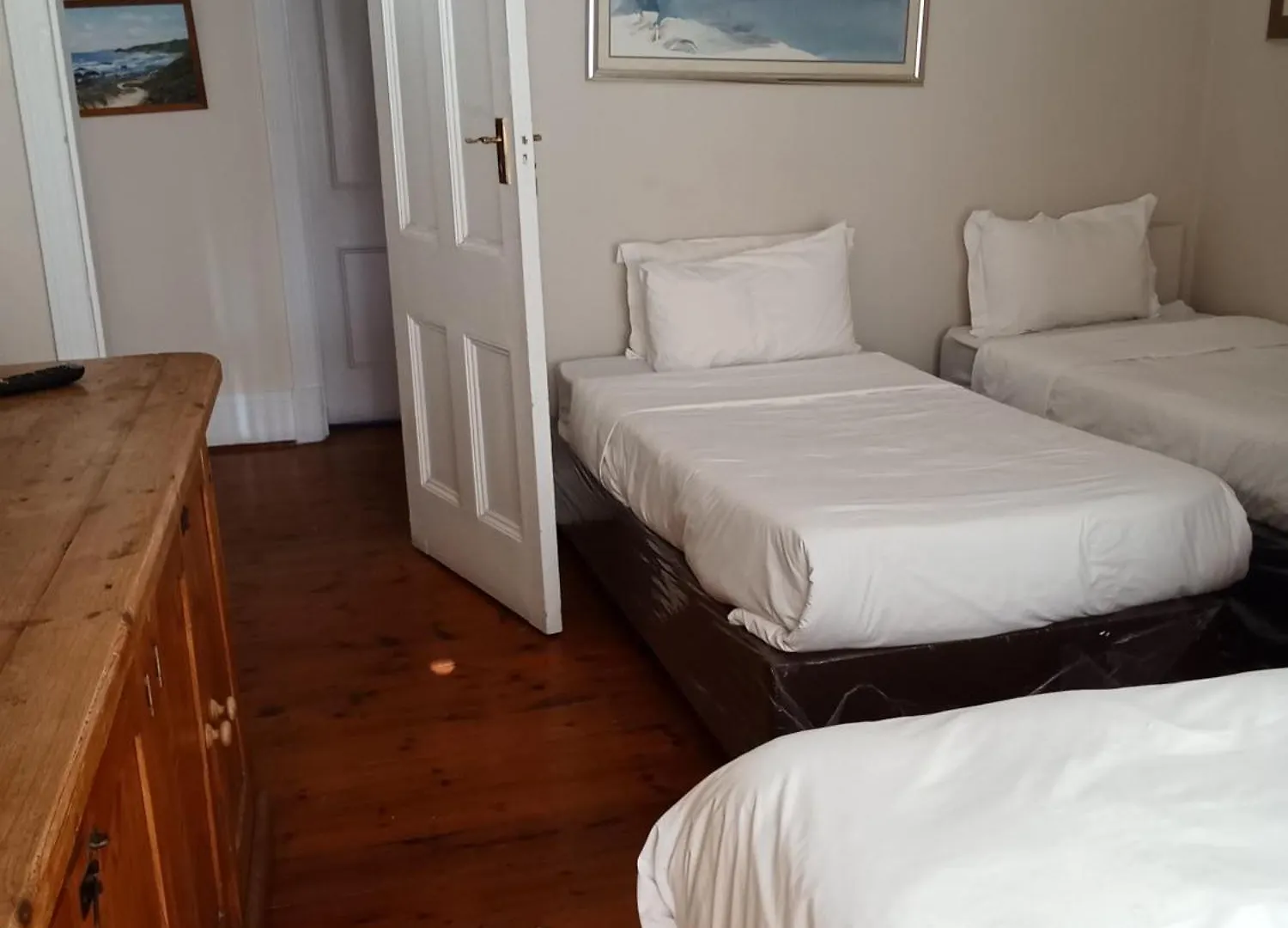 Kardinal Guesthouse On 44 St Phillips Street 伊丽莎白港 0*,  南非