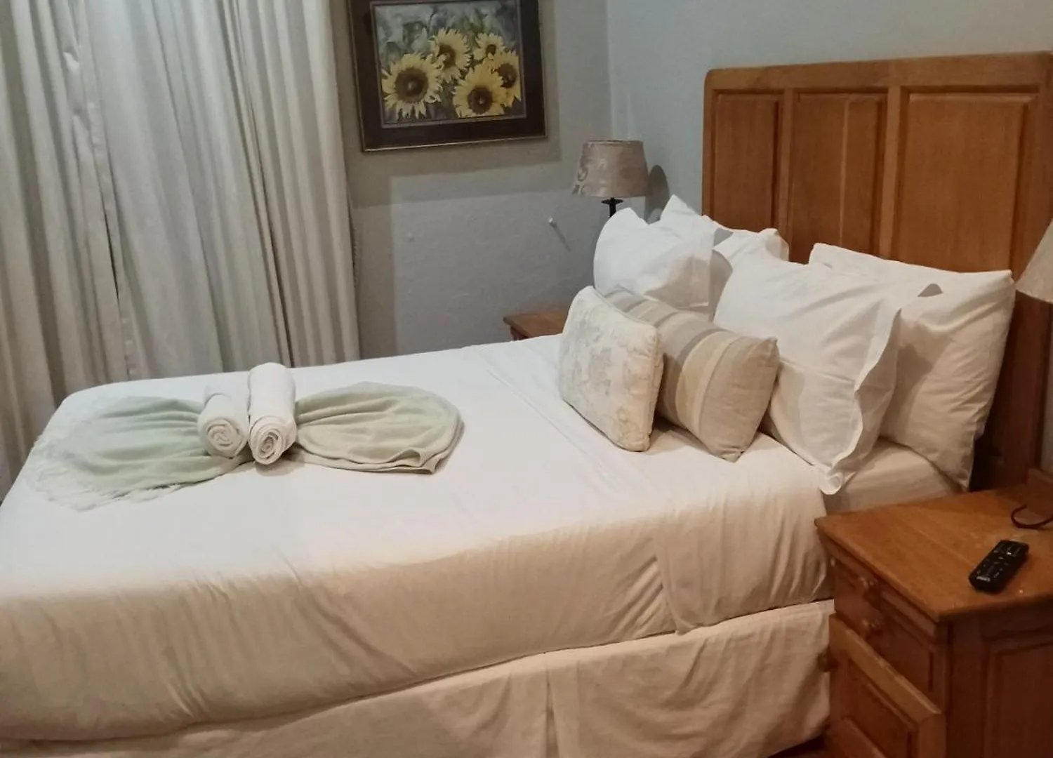 招待所 Kardinal Guesthouse On 44 St Phillips Street 伊丽莎白港